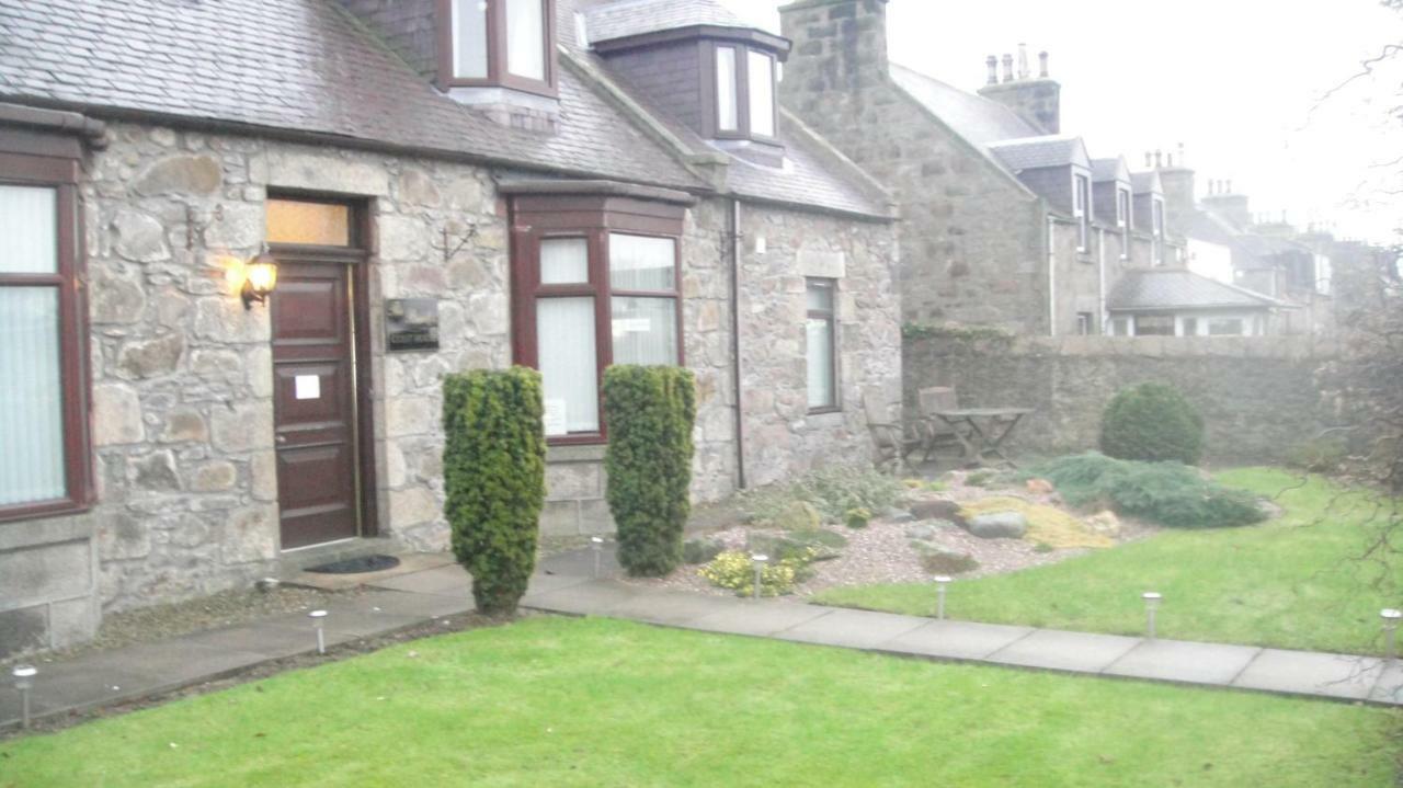 Beeches Guest House Dyce Exteriör bild